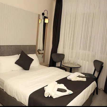 Отель Blanco Boutique 3*